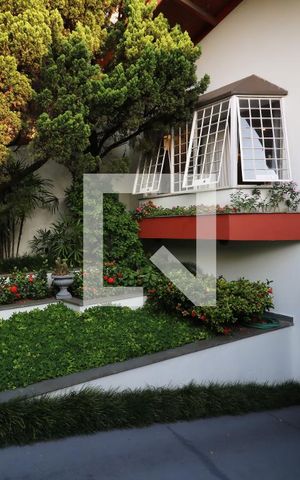 Casa à venda com 650m², 5 quartos e 3 vagasGaragem