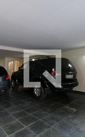 Casa à venda com 650m², 5 quartos e 3 vagasGaragem
