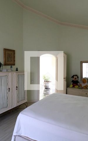 Casa à venda com 650m², 5 quartos e 3 vagasSuíte 4