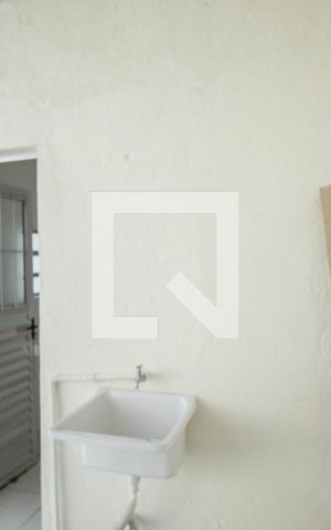 Casa para alugar com 45m², 1 quarto e sem vaga Casa para alugar com 45m², 1 quarto e sem vagaÁrea de serviço