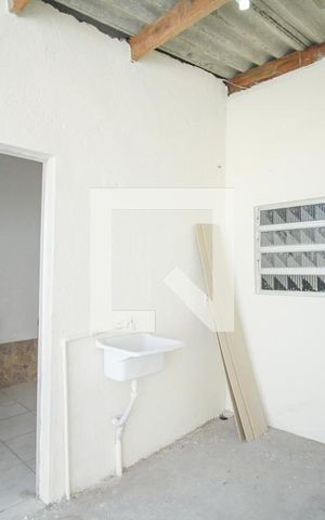 Casa para alugar com 45m², 1 quarto e sem vaga Casa para alugar com 45m², 1 quarto e sem vagaÁrea de serviço