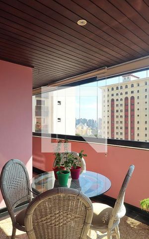 Apartamento à venda com 170m², 3 quartos e 3 vagasVaranda