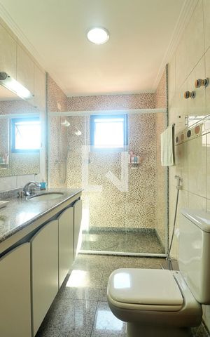 Apartamento à venda com 170m², 3 quartos e 3 vagasSuíte - Banheiro do Quarto 3