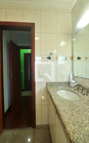 Apartamento à venda com 170m², 3 quartos e 3 vagasSuíte - Banheiro do Quarto 3