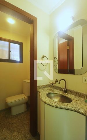 Apartamento à venda com 170m², 3 quartos e 3 vagasLavabo
