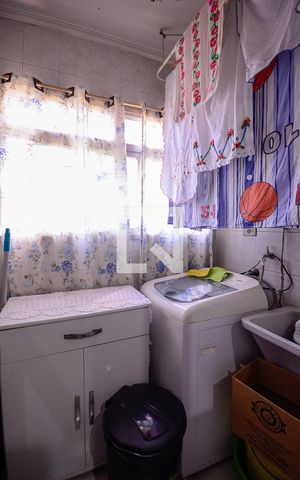 Apartamento à venda com 57m², 3 quartos e 1 vagaÁrea de Serviço 