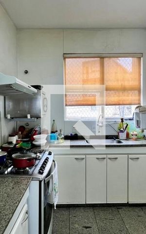Apartamento à venda com 160m², 4 quartos e 3 vagas Apartamento à venda com 160m², 4 quartos e 3 vagascozinha