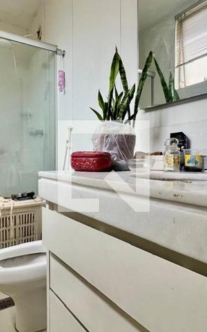 Apartamento à venda com 160m², 4 quartos e 3 vagas Apartamento à venda com 160m², 4 quartos e 3 vagasbanheiro