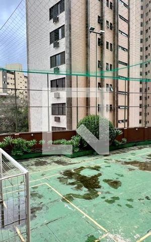 Apartamento à venda com 160m², 4 quartos e 3 vagas Apartamento à venda com 160m², 4 quartos e 3 vagasQuadra Esportiva
