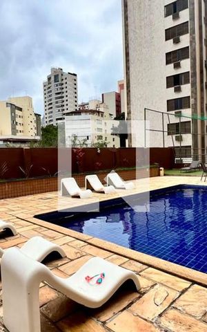 Apartamento à venda com 160m², 4 quartos e 3 vagas Apartamento à venda com 160m², 4 quartos e 3 vagasÁrea comum - Piscina