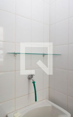 Apartamento à venda com 48m², 2 quartos e 1 vaga Apartamento à venda com 48m², 2 quartos e 1 vagaCozinha e Área de Serviço