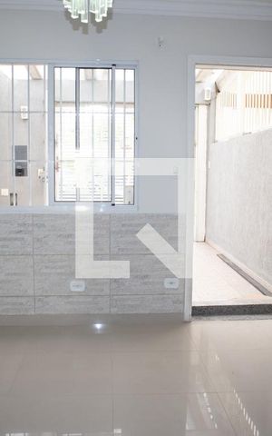 Casa à venda com 100m², 2 quartos e 1 vagaSala