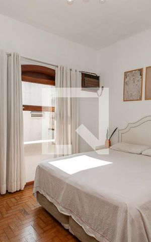 Casa para alugar com 200m², 3 quartos e 2 vagas Casa para alugar com 200m², 3 quartos e 2 vagasSuíte