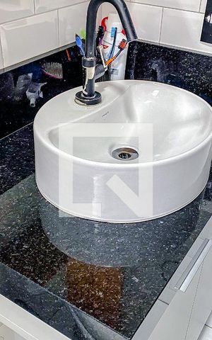 Apartamento à venda com 45m², 2 quartos e sem vagaBanheiro