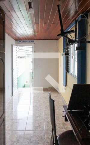 Casa à venda com 400m², 5 quartos e 3 vagas Casa à venda com 400m², 5 quartos e 3 vagasEdícula