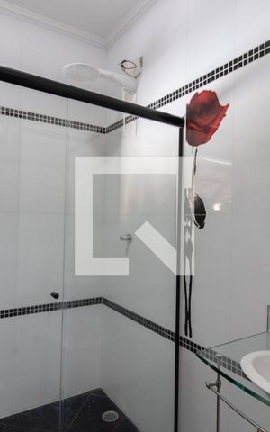 Casa à venda com 360m², 3 quartos e 5 vagas Casa à venda com 360m², 3 quartos e 5 vagasBanheiro da Suíte