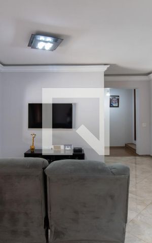 Casa à venda com 360m², 3 quartos e 5 vagas Casa à venda com 360m², 3 quartos e 5 vagasSala