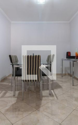 Casa à venda com 360m², 3 quartos e 5 vagas Casa à venda com 360m², 3 quartos e 5 vagasCopa
