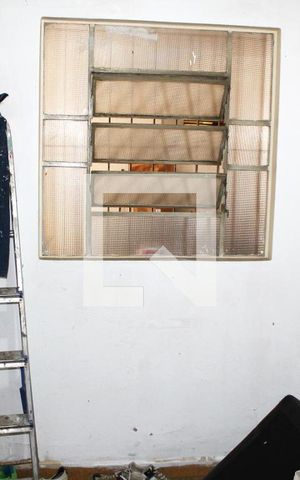 Casa à venda com 150m², 3 quartos e 4 vagasQuarto de Serviço