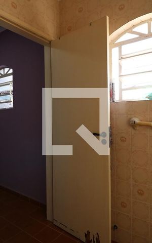 Casa à venda com 266m², 3 quartos e 4 vagasBanheiro da Suíte 2