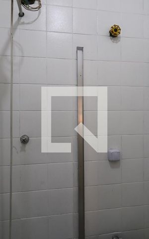 Casa à venda com 266m², 3 quartos e 4 vagasBanheiro de Serviço