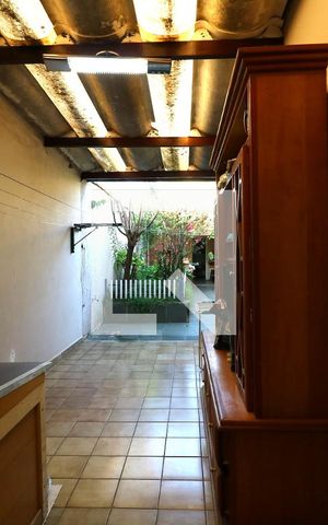 Casa à venda com 266m², 3 quartos e 4 vagasQuintal
