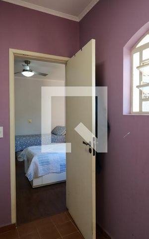 Casa à venda com 266m², 3 quartos e 4 vagasCloset da Suíte 2