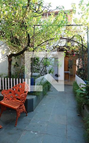 Casa à venda com 266m², 3 quartos e 4 vagasQuintal - Jardim