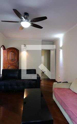 Casa à venda com 266m², 3 quartos e 4 vagasSala