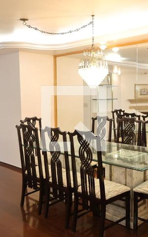 Apartamento à venda com 155m², 3 quartos e 2 vagas Apartamento à venda com 155m², 3 quartos e 2 vagasSala de Jantar