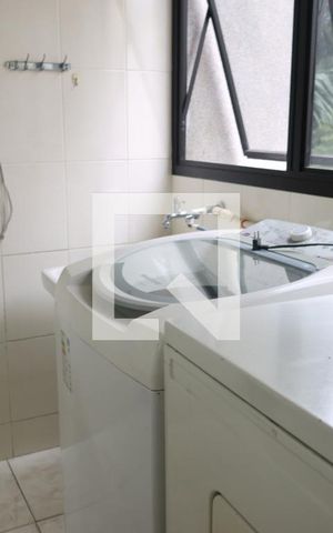 Apartamento à venda com 155m², 3 quartos e 2 vagas Apartamento à venda com 155m², 3 quartos e 2 vagasLavanderia