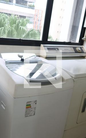 Apartamento à venda com 155m², 3 quartos e 2 vagas Apartamento à venda com 155m², 3 quartos e 2 vagasLavanderia