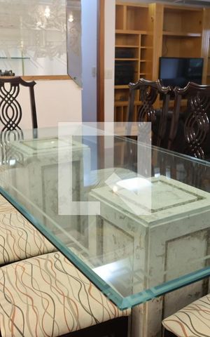 Apartamento à venda com 155m², 3 quartos e 2 vagas Apartamento à venda com 155m², 3 quartos e 2 vagasSala de Jantar