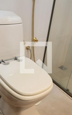 Apartamento à venda com 155m², 3 quartos e 2 vagas Apartamento à venda com 155m², 3 quartos e 2 vagasBanheiro da Suíte