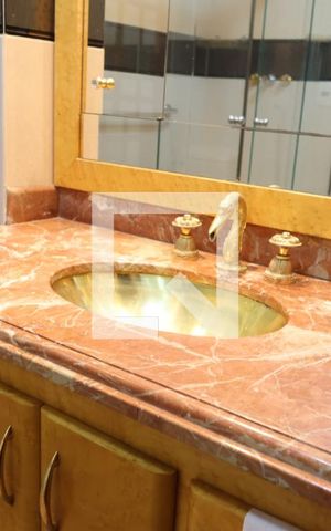 Apartamento à venda com 155m², 3 quartos e 2 vagas Apartamento à venda com 155m², 3 quartos e 2 vagasBanheiro da Suíte