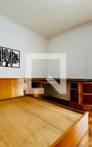 Casa à venda com 150m², 4 quartos e 4 vagas Casa à venda com 150m², 4 quartos e 4 vagasSuíte