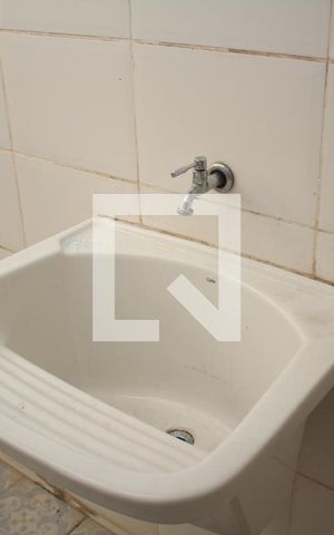 Casa à venda com 99m², 3 quartos e 1 vagaÁrea de Serviço