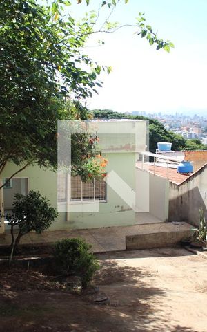 Casa à venda com 99m², 3 quartos e 1 vagaQuintal