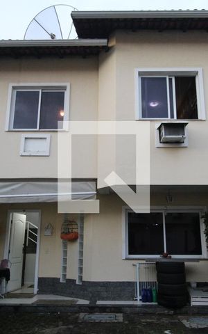 Casa de condomínio à venda com 100m², 3 quartos e 2 vagasFachada