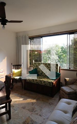 Casa à venda com 157m², 3 quartos e 2 vagasSala