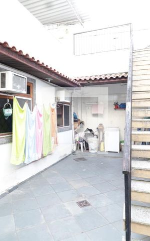 Casa à venda com 157m², 3 quartos e 2 vagasÁrea de Serviço