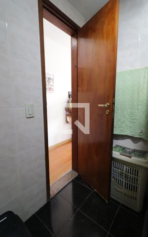 Casa à venda com 157m², 3 quartos e 2 vagasBanheiro da Suíte 2