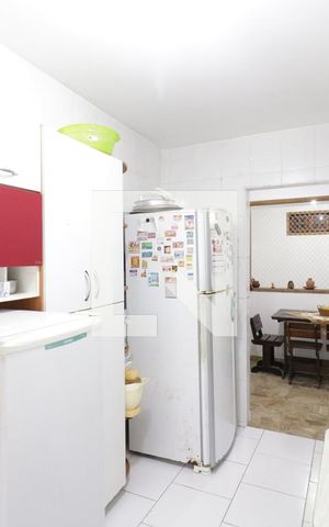 Casa à venda com 157m², 3 quartos e 2 vagasCozinha