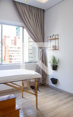 Studio à venda com 32m², 1 quarto e sem vaga Studio à venda com 32m², 1 quarto e sem vagaSala/Quarto