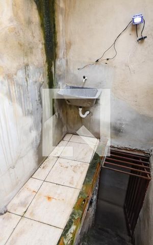 Casa para alugar com 60m², 1 quarto e sem vaga Casa para alugar com 60m², 1 quarto e sem vagaÁrea de Serviço