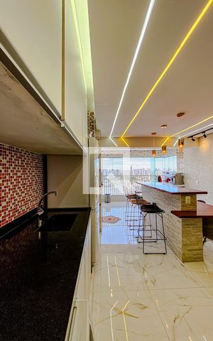 Apartamento à venda com 75m², 3 quartos e 1 vagaÁrea de Serviço
