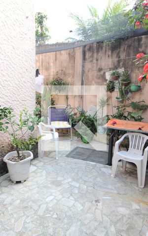 Casa à venda com 92m², 3 quartos e sem vagaQuintal