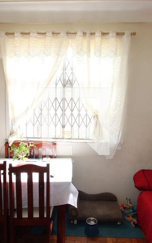 Casa à venda com 92m², 3 quartos e sem vagaSala