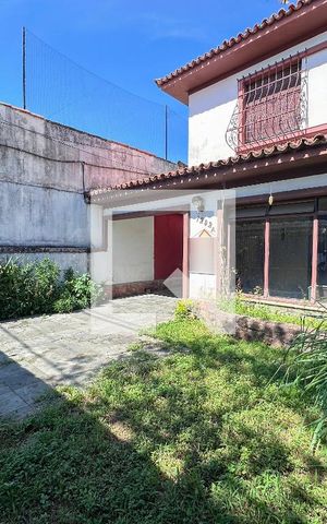 Casa à venda com 405m², 4 quartos e 4 vagasJardim/Frente
