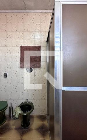 Casa à venda com 405m², 4 quartos e 4 vagasBanheiro Social